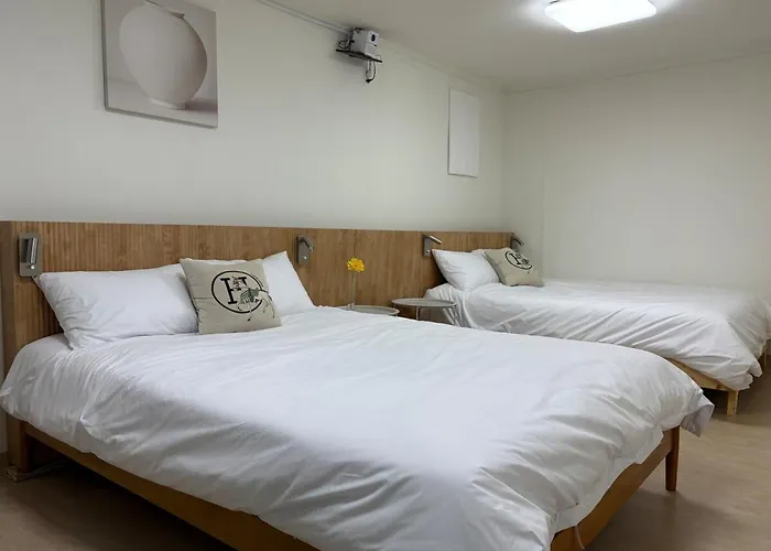 Tatil Evi 10 Minutes To Gocheok Sky Dome Concert Group Hongdae Gangnam Myeongdong 30 Minutes 2 Bathrooms Bbq Seul